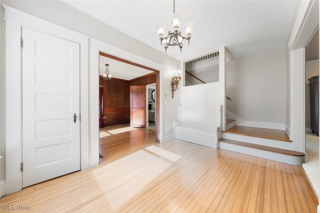 31103 Lake Shore Blvd - Photo 3 of 50