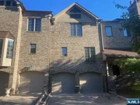 7 Windsor Ct - Photo 1 of 1