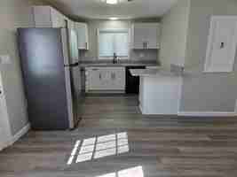 featured image of 24 Eden St #2