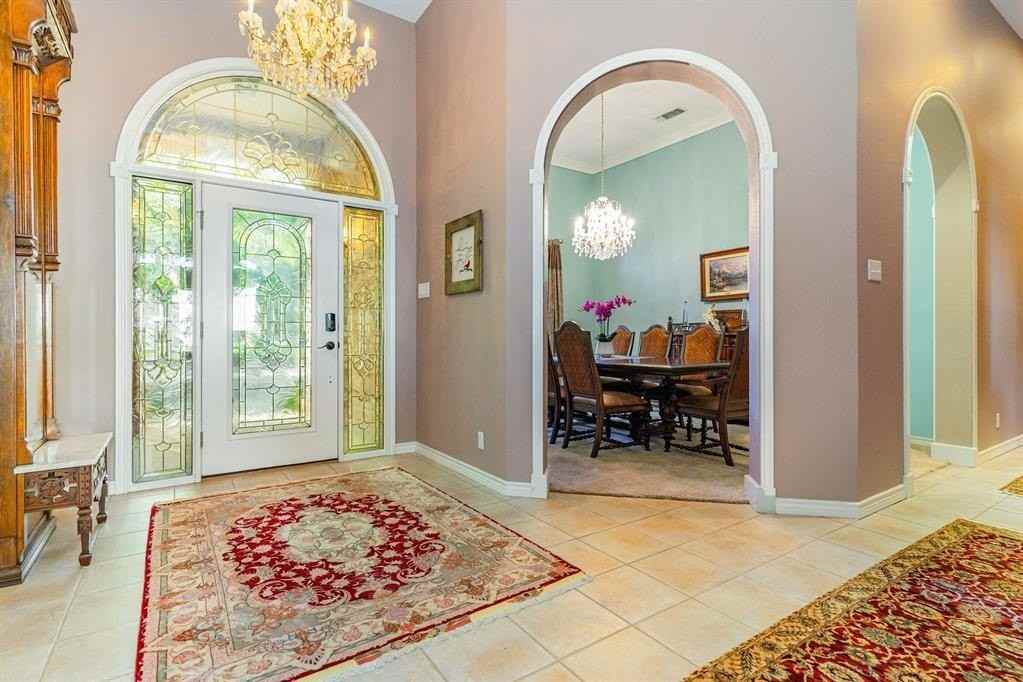 355 Beachside Dr - Photo 5 of 39