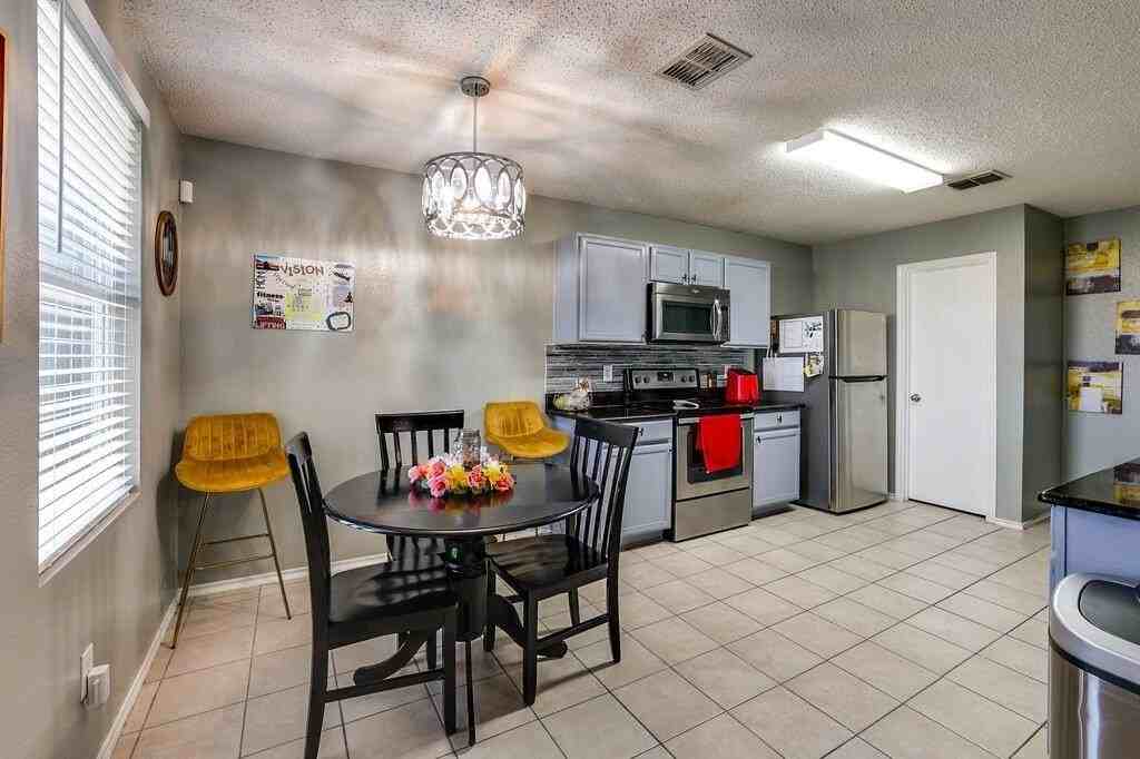 3452 Quannah Dr - Photo 5 of 29