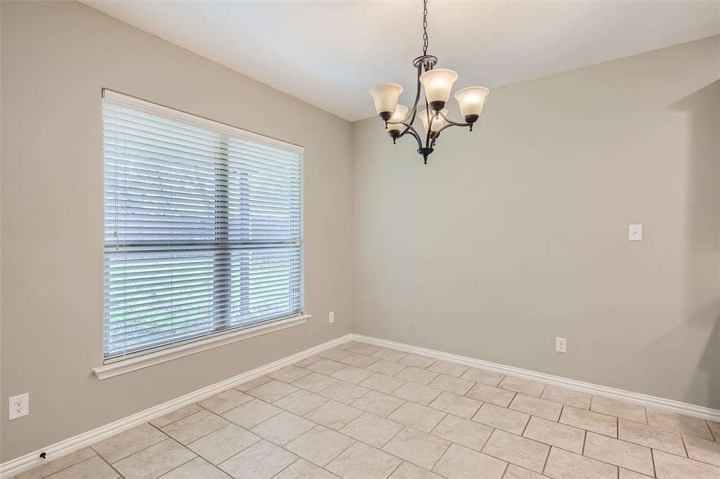 204 W Patton Ave - Photo 7 of 17