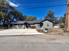 902 Chestnut St - Photo 1 of 1