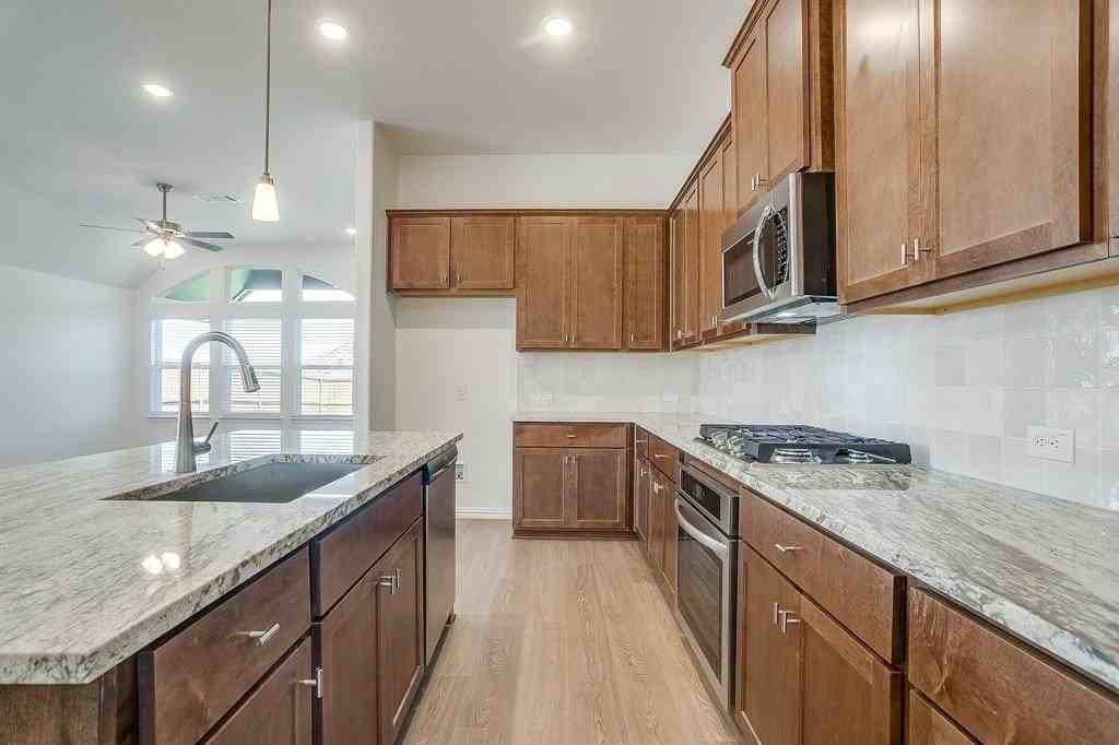 909 Schuberts Rd - Photo 6 of 34