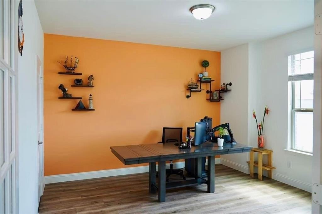 16601 Hidden Cove Dr - Photo 5 of 34