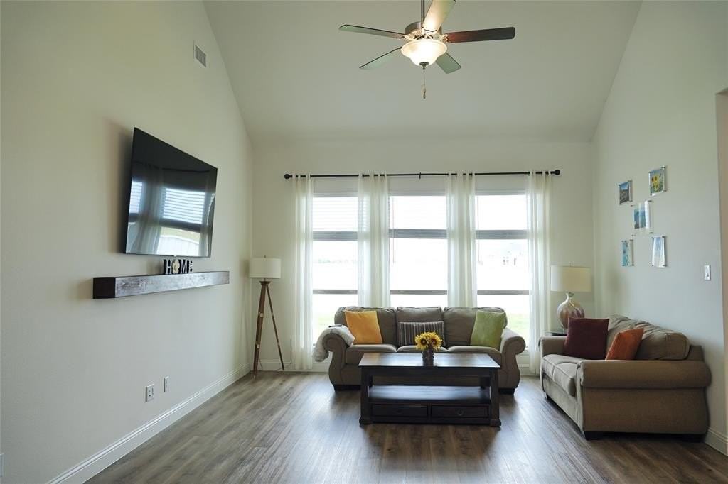 16601 Hidden Cove Dr - Photo 7 of 34