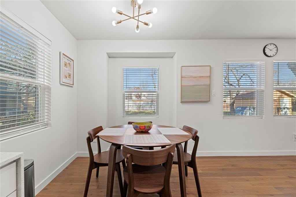 1415 Mountain Lake Rd - Photo 6 of 34