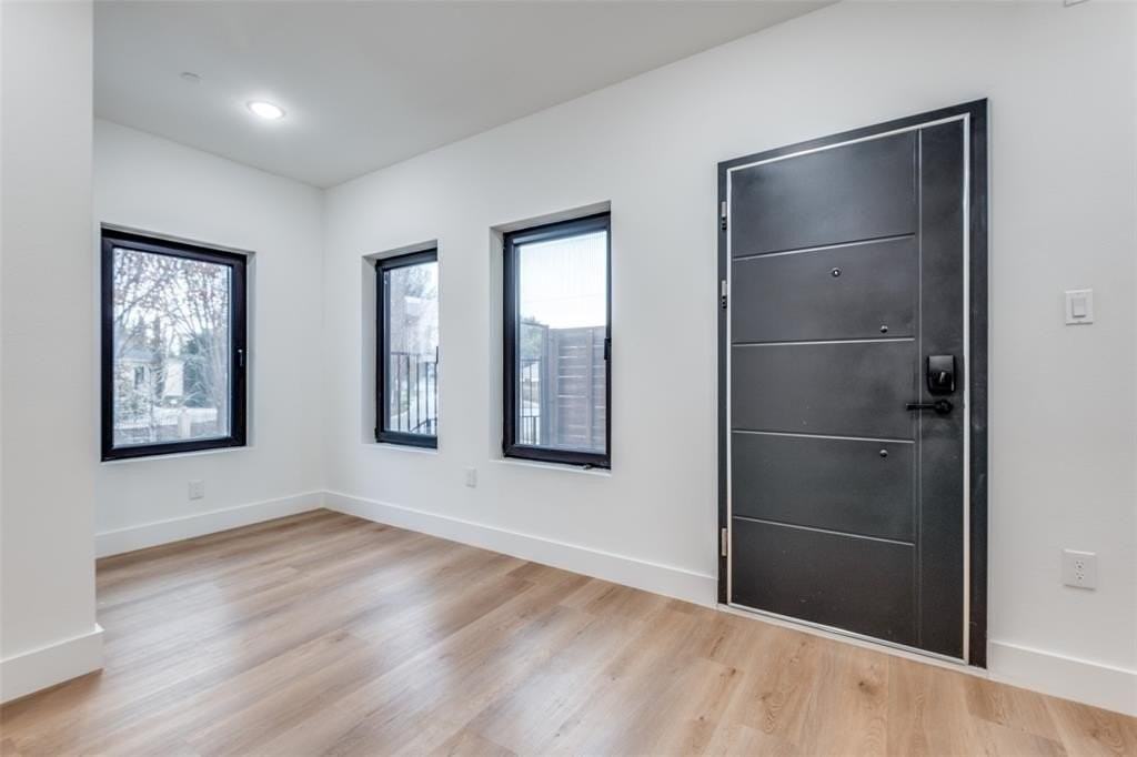 2607 Calvin St #3 - Photo 3 of 26