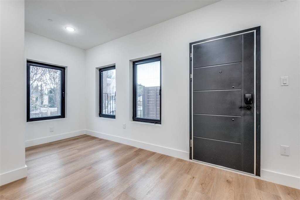 2613 Calvin St #11 - Photo 2 of 26