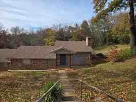 featured image of 1011 S Perry Ave