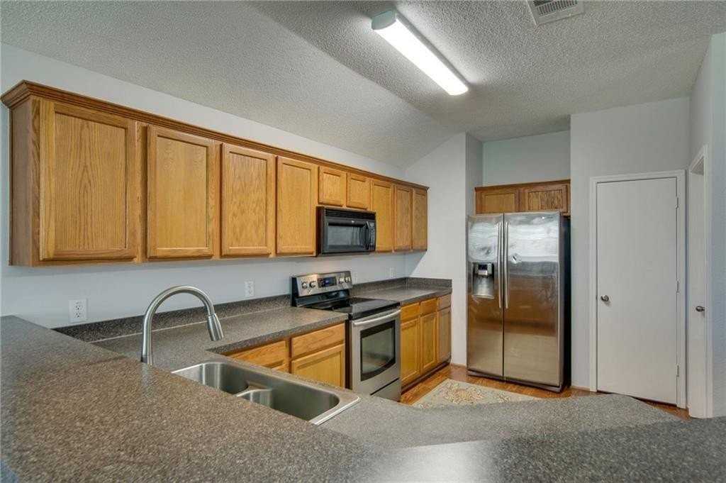 9928 Carter Drive - Photo 7 of 19