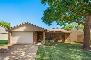 5533 King Dr - Photo 1 of 1