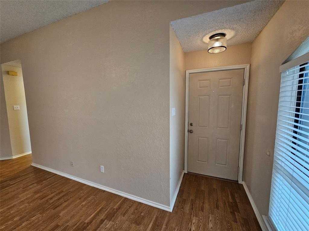 211 Cole St #211 - Photo 6 of 20