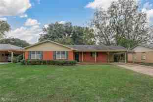 2424 Douglas Dr - Photo 1 of 1