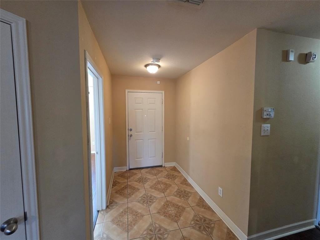 8409 Cotton Valley Ln - Photo 4 of 40