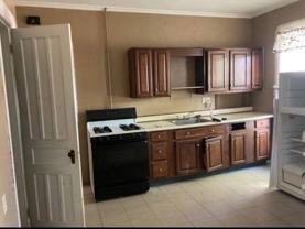 955 Park Ave #2R - Photo 1 of 1