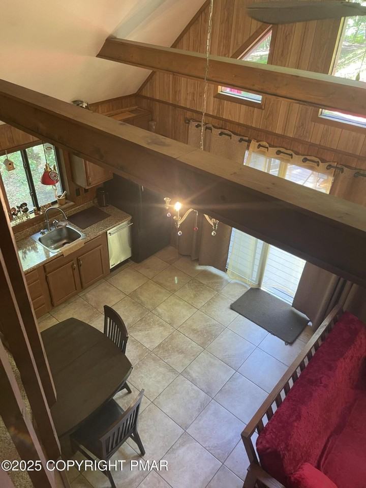 2112 Eagle Path - Photo 4 of 14