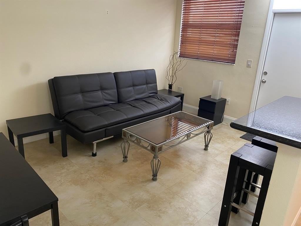 335 Collins Ave #403 - Photo 2 of 11