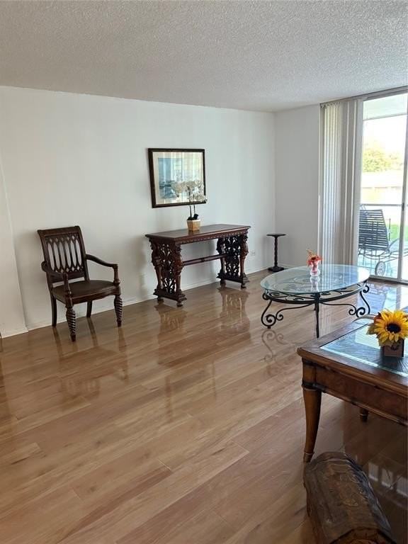 3750 Inverrary Dr #1W - Photo 4 of 22