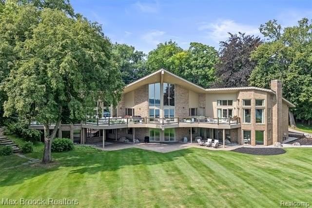 3333 W Shore Dr - Photo 6 of 50