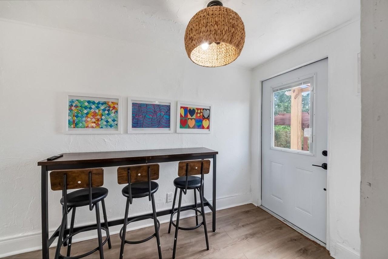 308 Sw 1st St - Photo 6 of 26