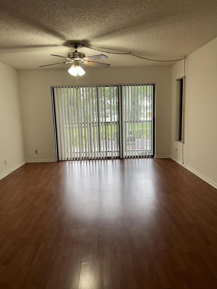 1003 Green Pine Blvd #E2 - Photo 6 of 13