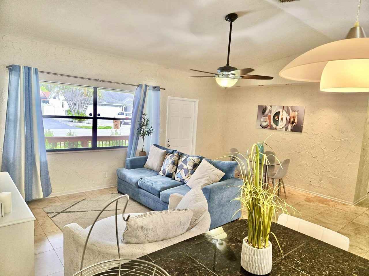 3460 Sw 3rd St - Photo 5 of 32