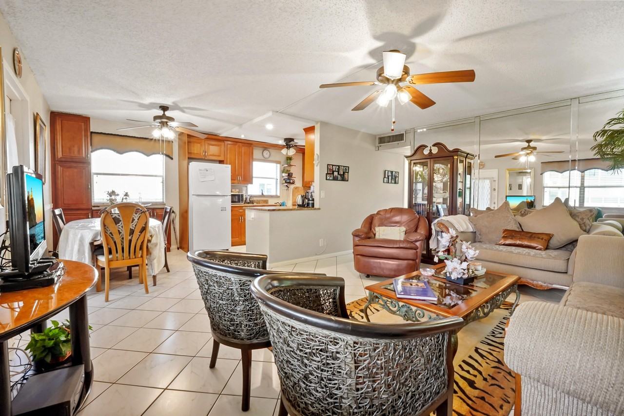 52 Saxony B - Photo 4 of 21