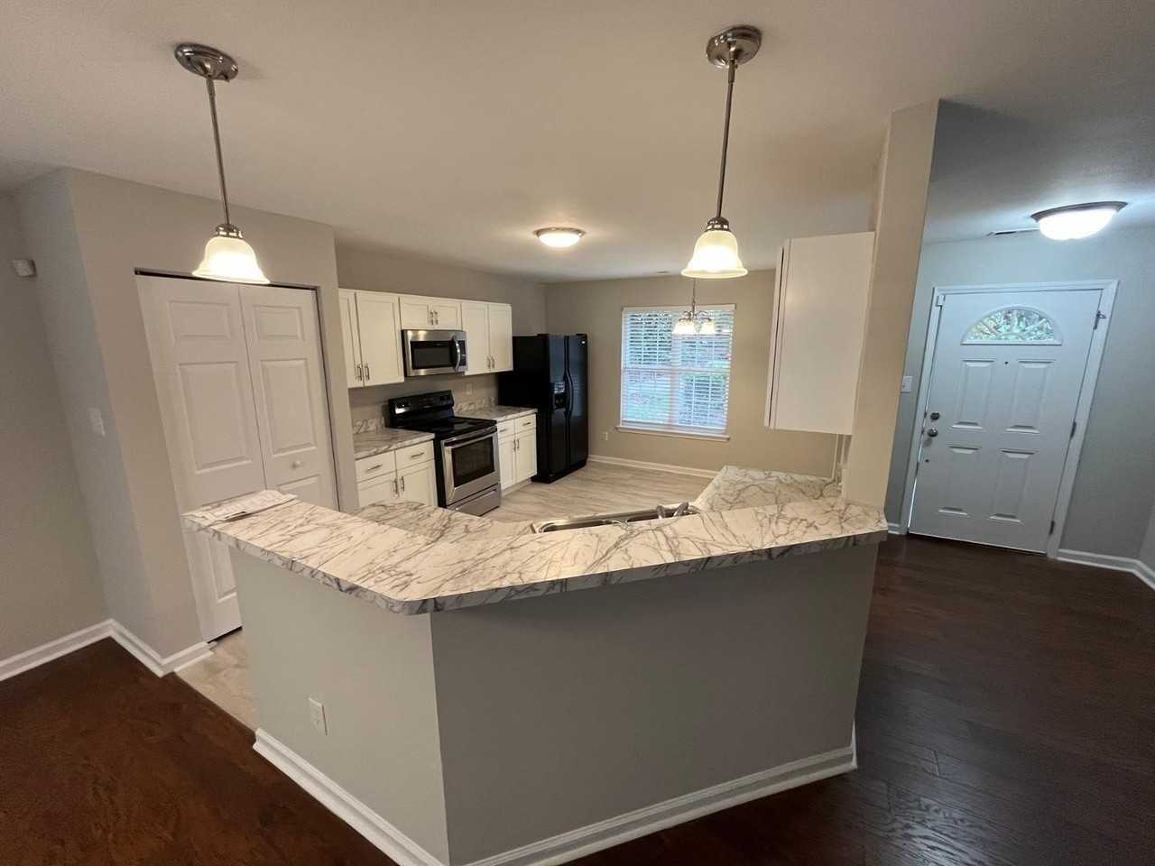 5104 Thornton Knoll Way - Photo 6 of 21