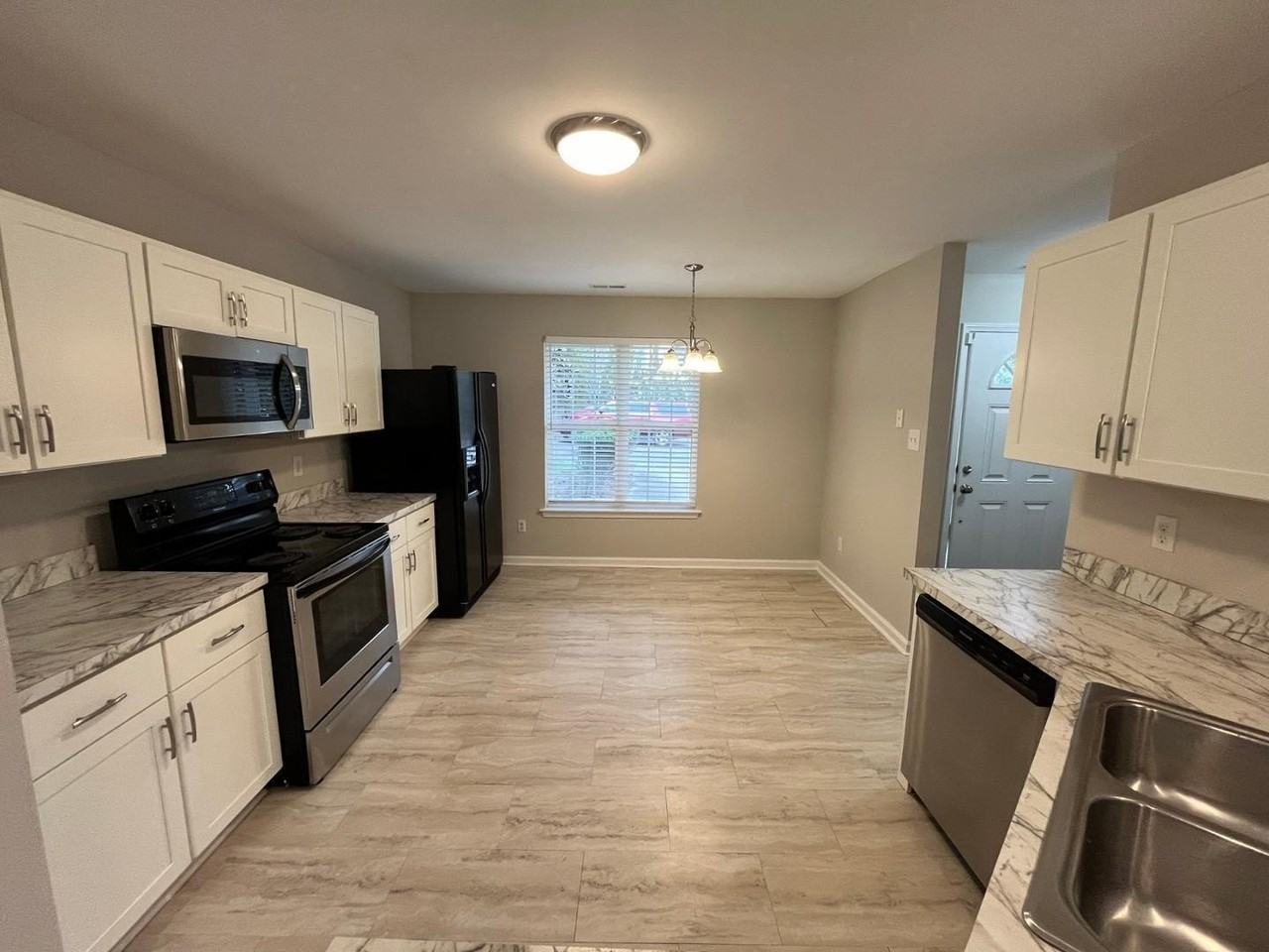 5104 Thornton Knoll Way - Photo 7 of 21