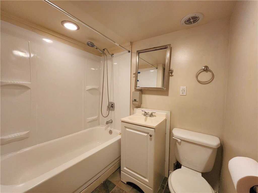 8 Riverside Ct - Photo 5 of 6