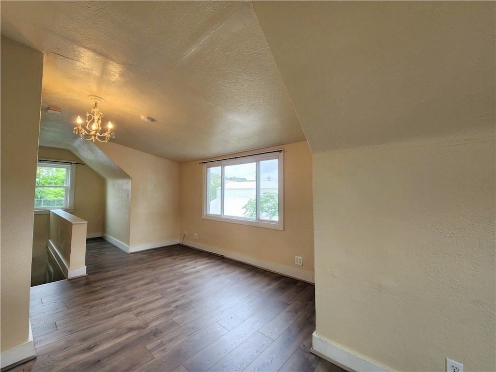 8 Riverside Ct - Photo 6 of 6