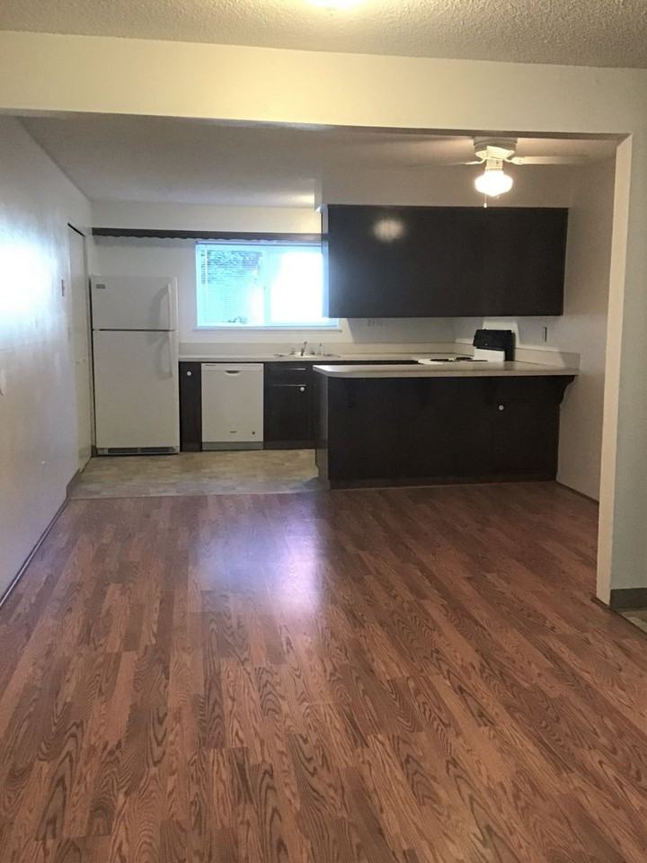 Greenwood Manor Apartments #11156 - Photo 3 of 7