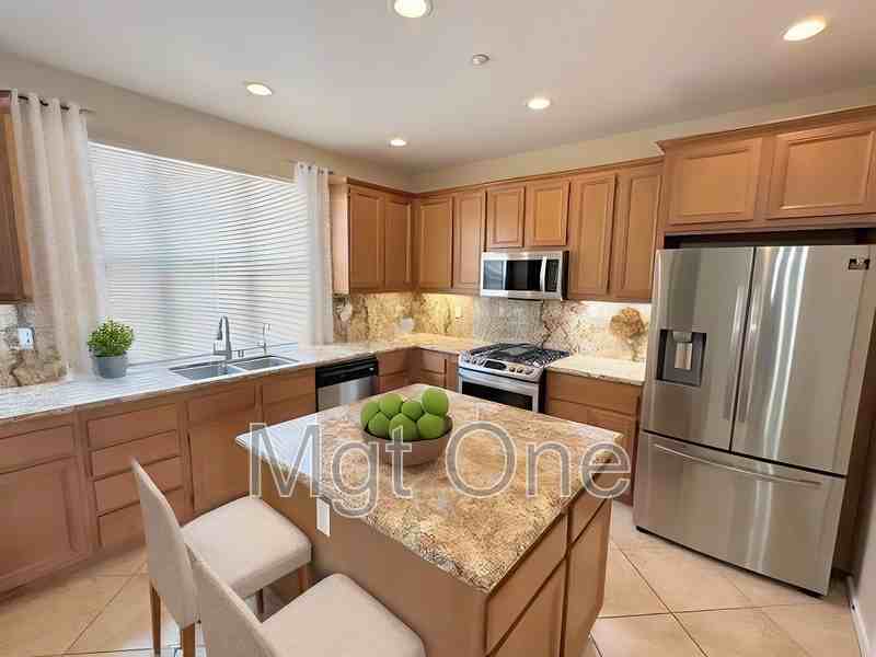 4444 Owens St - Photo 3 of 22