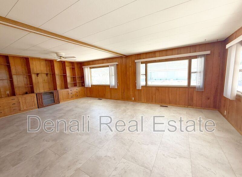 10675 N Kilimanjaro Ave - Photo 4 of 39