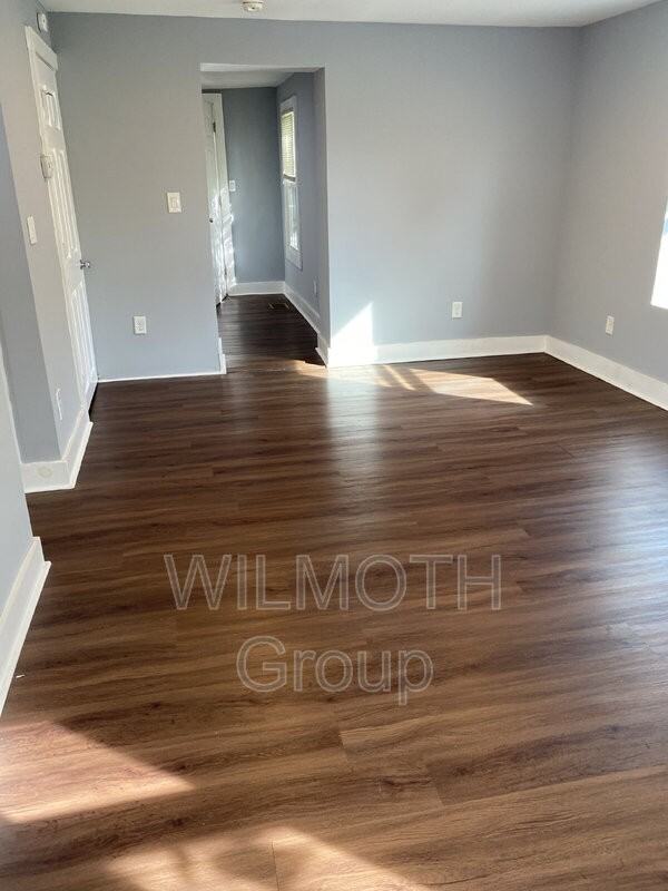 680 S 13th St - Photo 2 of 9