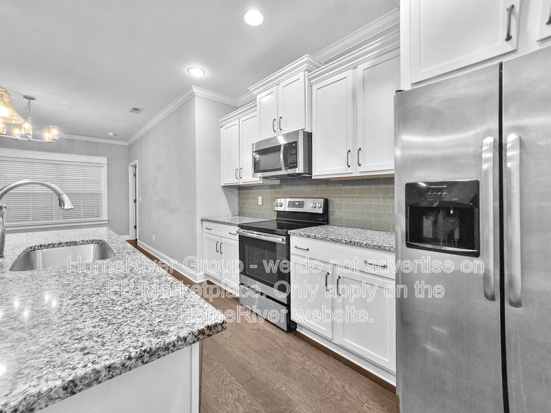 6049 Somerhaven Trail - Photo 3 of 21