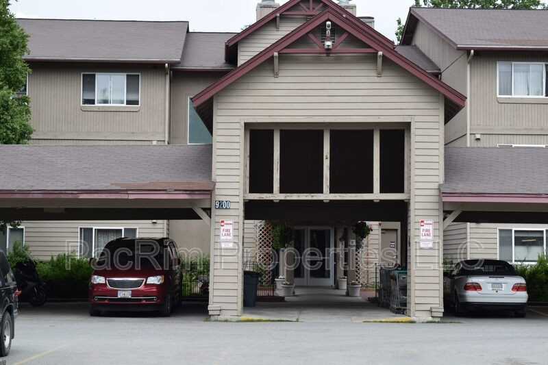 9200 Independence Dr - Photo 2 of 3