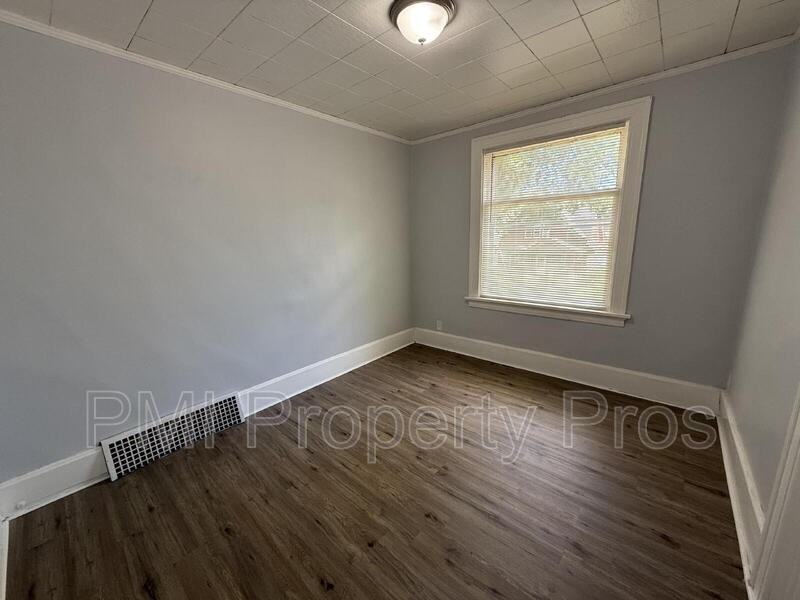 2853A N Booth St - Photo 3 of 20