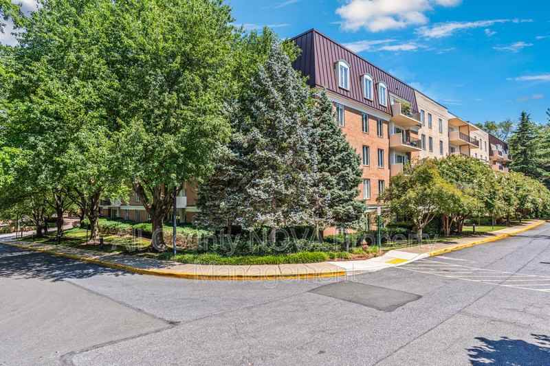 8101 Connecticut Ave #N409 - Photo 2 of 26