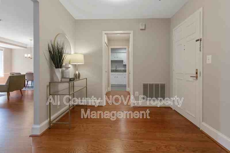 8101 Connecticut Ave #N409 - Photo 4 of 26