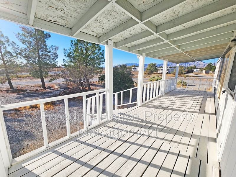 1230 Windy Ln - Photo 5 of 33