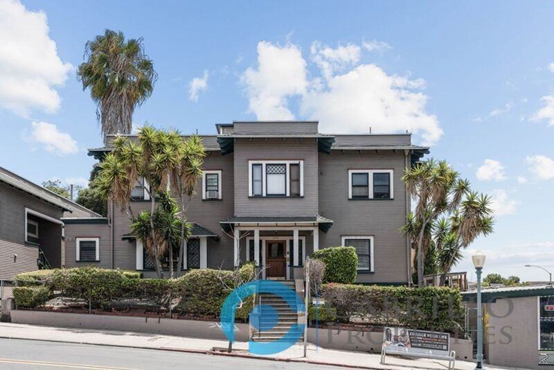 2203 Broadway