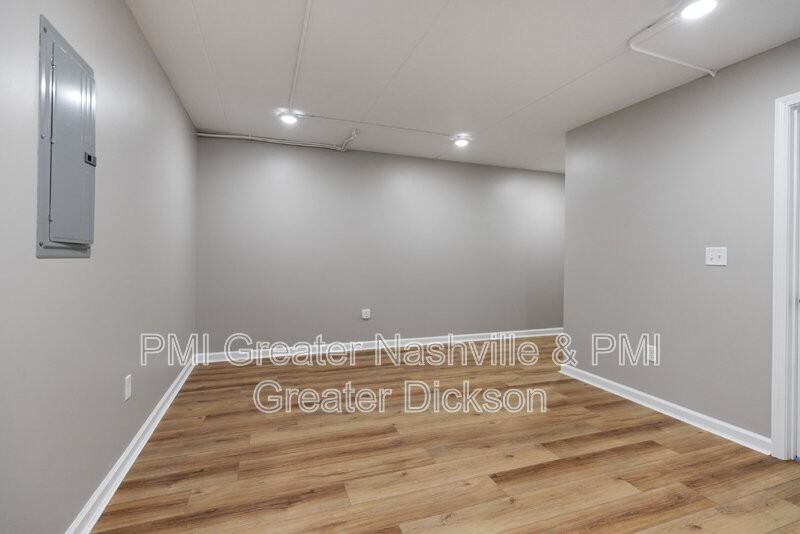 201 Sylvis St #3 - Photo 5 of 16