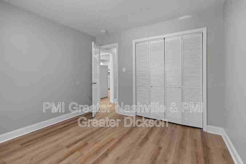201 Sylvis St #5 - Photo 6 of 14
