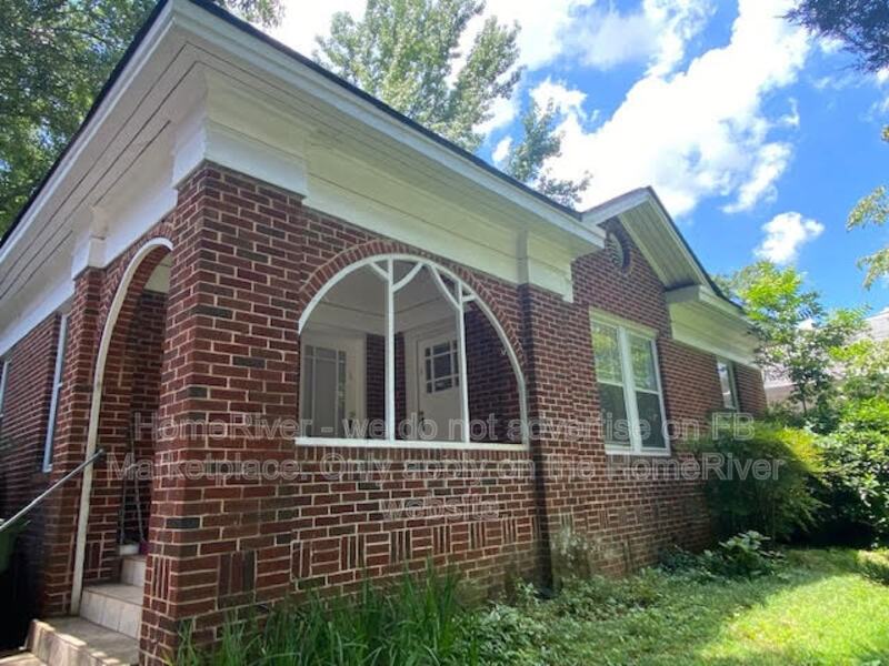 913 United Ave Se - Photo 2 of 24