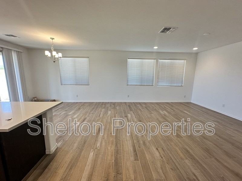 14360 W Alameda Rd - Photo 5 of 31