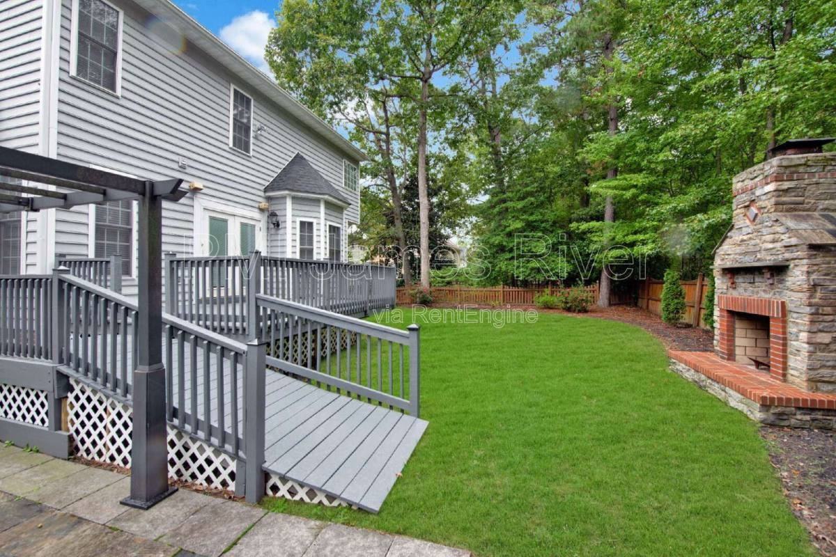 9370 Windsor Shade Dr - Photo 3 of 10