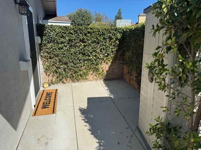 1420 Oxford Ave - Photo 2 of 12