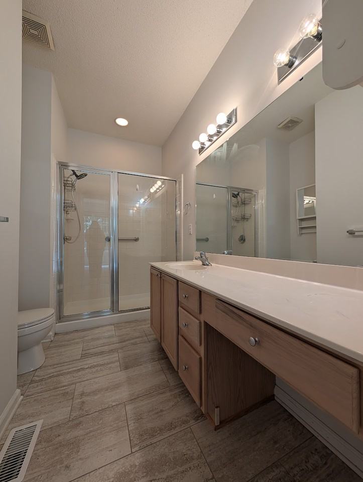 18 Duke Of Gloucester Cir - Photo 3 of 20